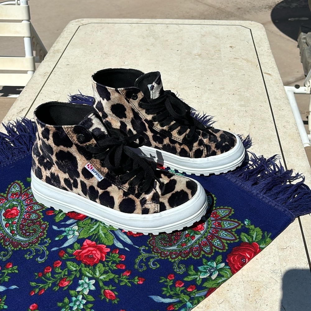 SUPERGA Leopard Velvet High Top Sneakers Men’s 7.5, Size 40